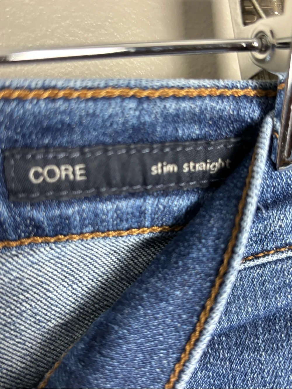 Citizens Of Humanity Men's Core Slim Straight Jeans in Dark Blue Wash Size 32